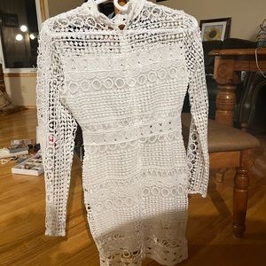 White lace dress never worn size 2-4 (no stretch) like Two Sisters the Label